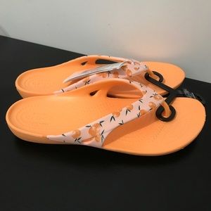 Iconic crocs comfort